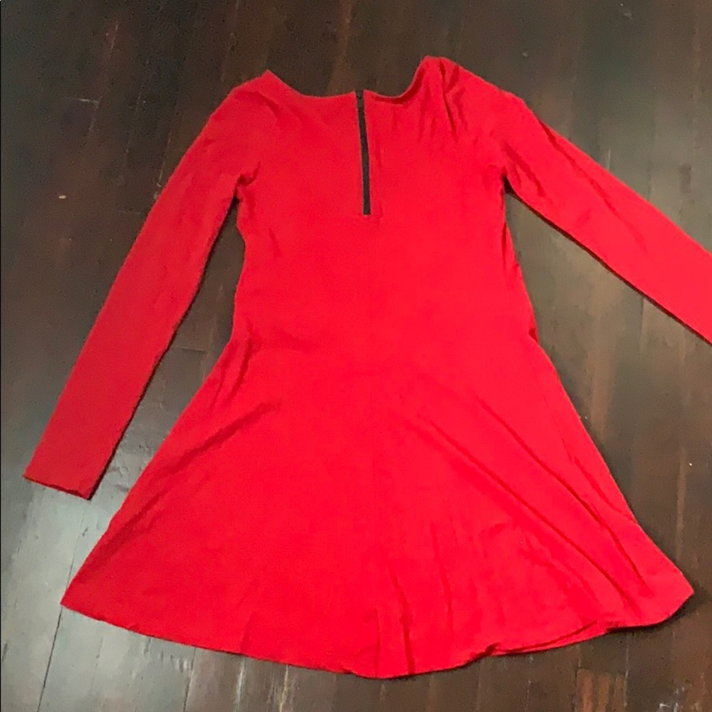 Swing Red Express Dress - Picture 2 of 4